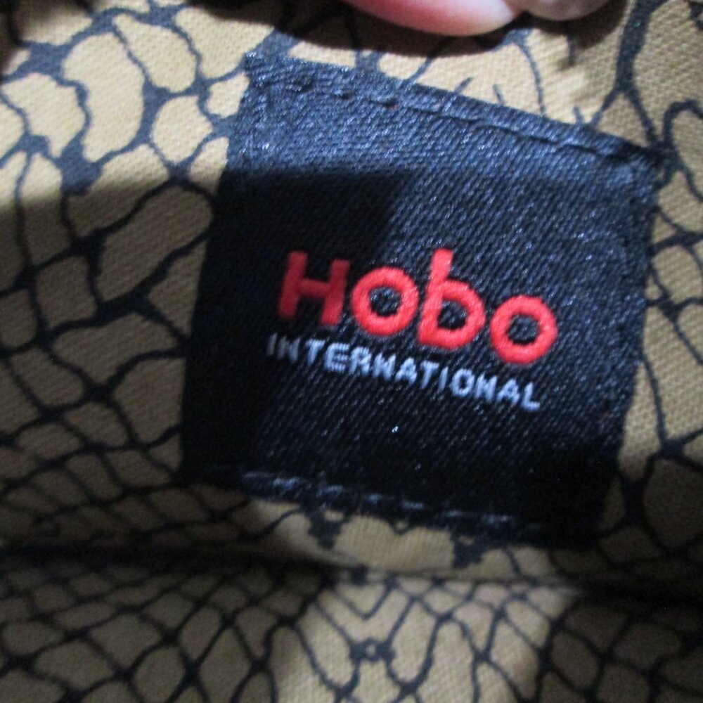 Hobo International Navy Patent Clutch - Picture 8 of 8